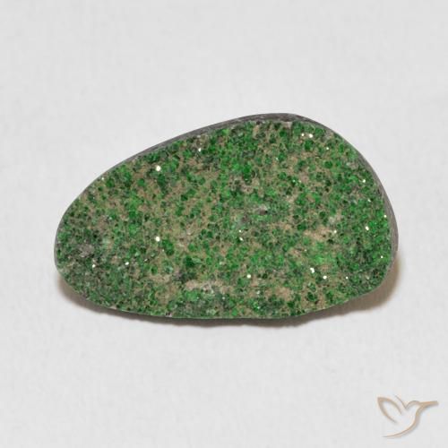 11.62ct 天然 松绿 钙铬榴石石榴石晶簇, 花式切割, 不透明