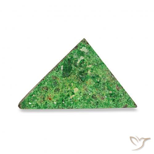 4.85ct 暗绿色 钙铬榴石石榴石晶簇, 胖三角形, 不透明