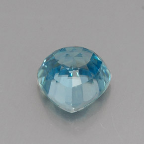 1.20克拉天然锆石，三角形，5.7×5.6毫米，VVS-VS