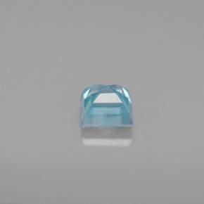 0.84克拉天然锆石，方形，4.5×4.4毫米，VVS-VS
