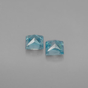 天然锆石，方形，3.6×3.6毫米，VS