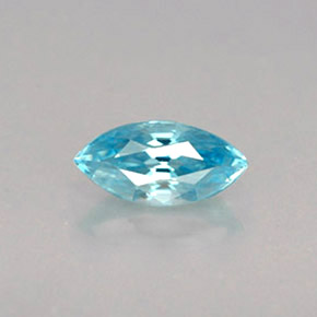 0.72克拉天然锆石，马眼形，7.2×3.6毫米，VVS