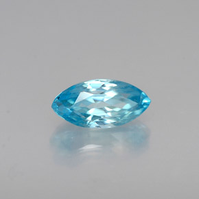 0.68克拉天然锆石，马眼形，7.1×3.5毫米，VVS