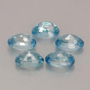 天然锆石，椭圆形切割，6.2×4.1毫米，VVS