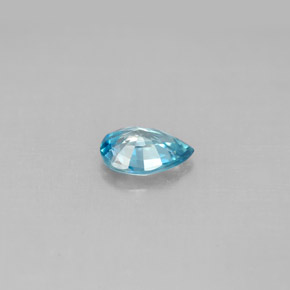 0.82克拉天然锆石，梨形，6.8×4.9毫米，VVS