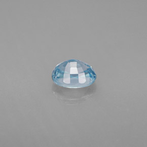 1.27克拉天然锆石，椭圆形切割，6.2×5.1毫米，VVS