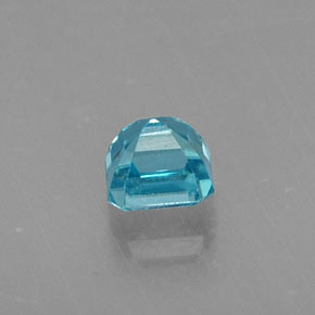 0.56克拉天然锆石，祖母绿式切割，3.9×3.6毫米，VVS-VS