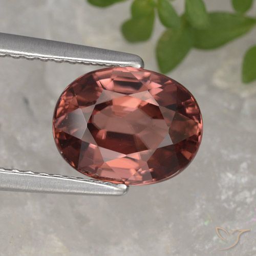 3.30ct 天然 酒红色 锆石, 椭圆形, VVS