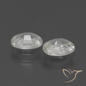 2.25克拉天然锆石，椭圆形，VVS-VS
