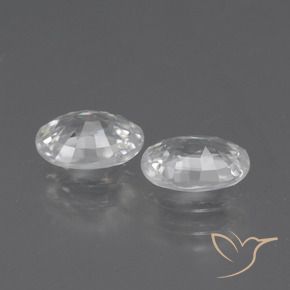 2.21克拉天然锆石，椭圆形，VVS-VS