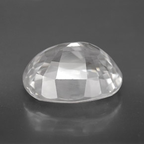 9.99克拉天然白色锆石，椭圆形切割，13.2×10.5毫米，VVS