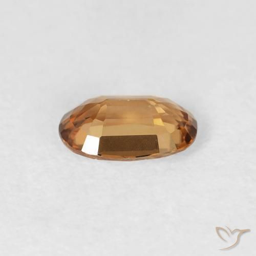 0.65克拉天然锆石，椭圆形，VVS-VS